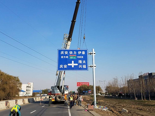 抚顺抚顺道路护栏网网片该如何进行正确的选购呢？